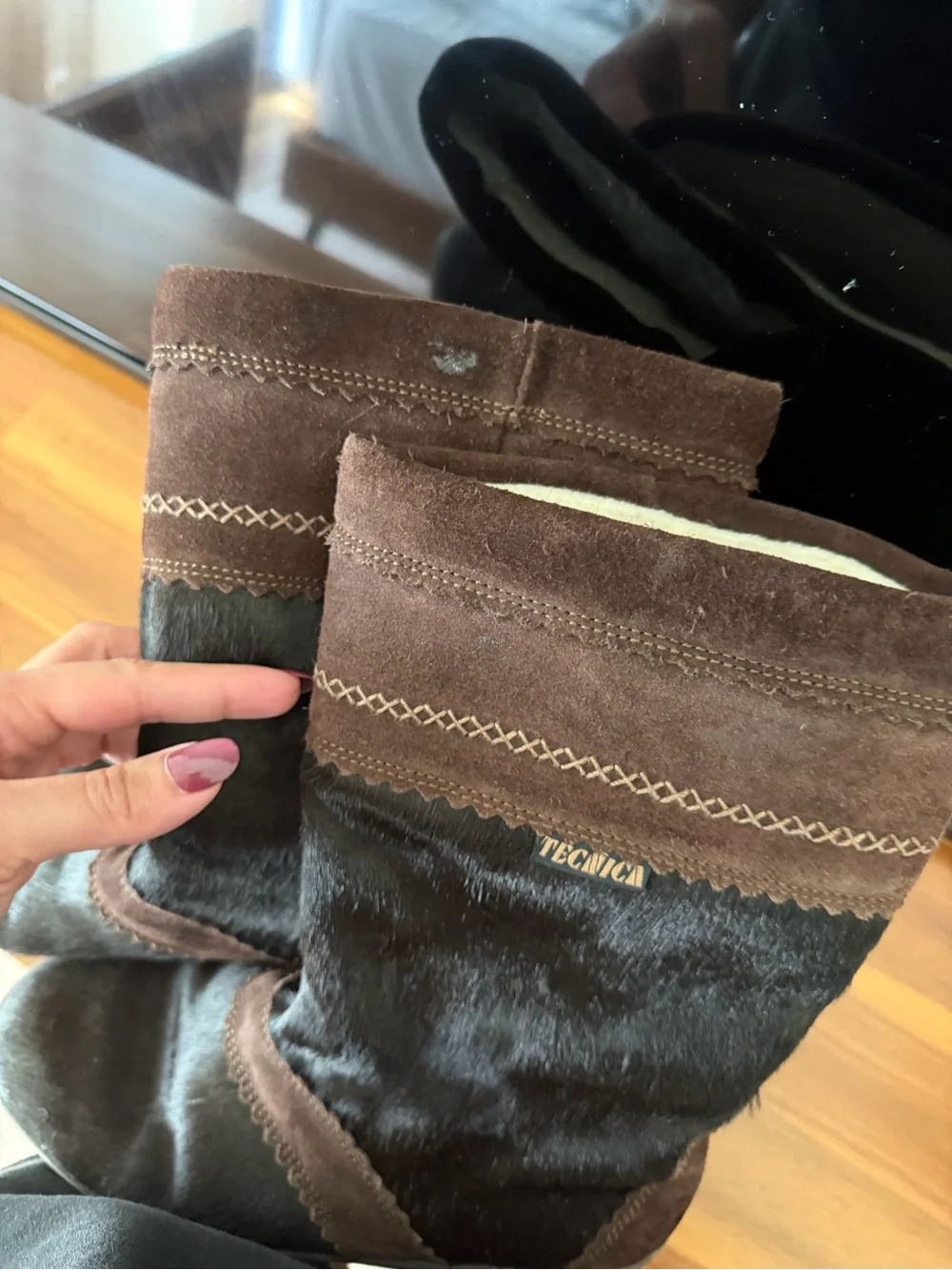 Tecnica Women’s Brown Suede Pony Hair Fur Lined Mid Calf Boots vintage